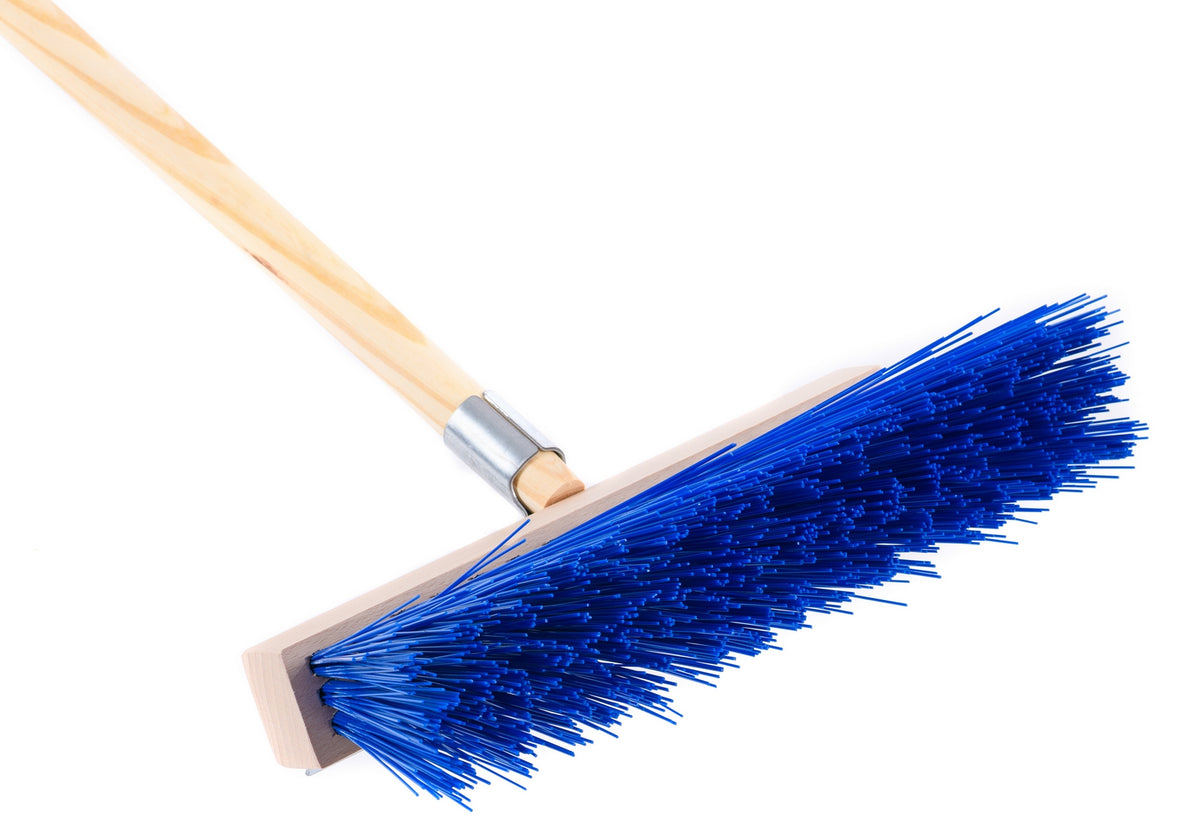 Winterbesen Schneebesen mit Holzstiel extra lange blaue Borsten