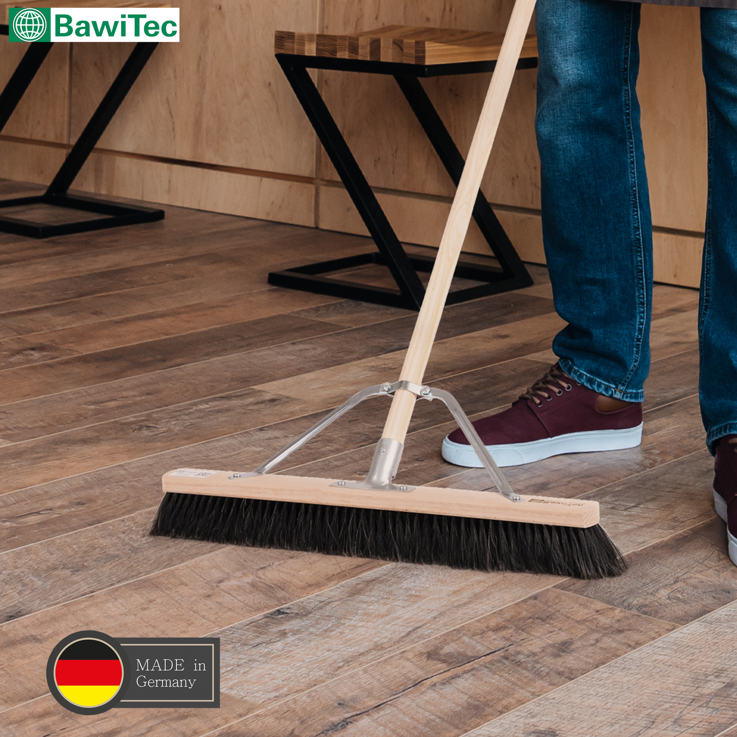 Professioneller Saalbesen Naturhaar/Rosshaar-Borsten mit Stielstabilisator und Holzstiel Stiel Großraumbesen sehr weich Besen