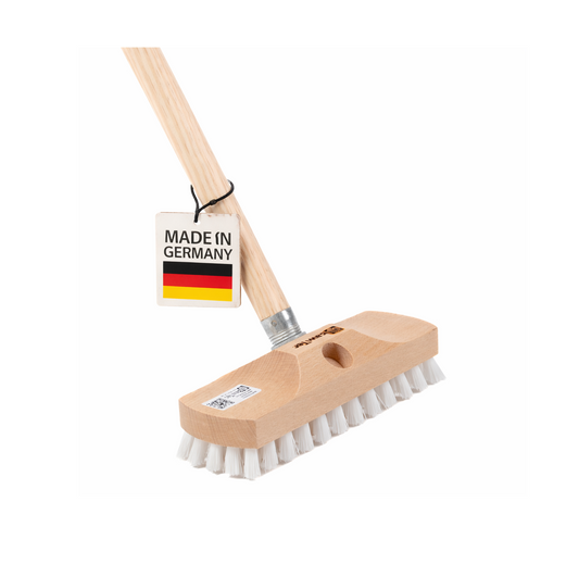 Scrubber 22cm with thread and matching wooden handle 120cm plastic bristles white
