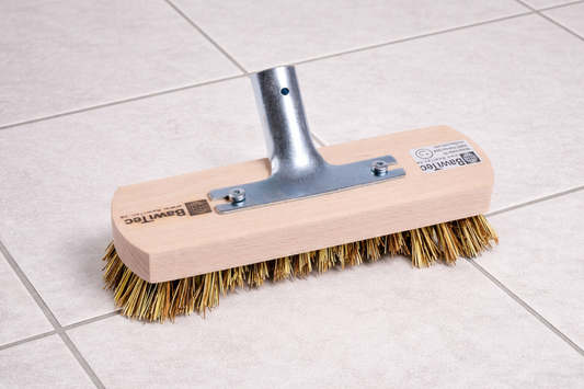 Schrubber 225mm mit harten UnionMix-Borsten, Bart/Borstenrand und Metall-Stielhalter ohne Stiel