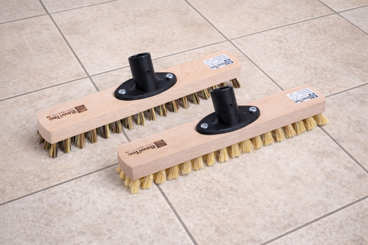 Leichter und schmaler Wischer/Schrubber 30cm Breit mit QuickFix-Stielhalter für Holzstiele