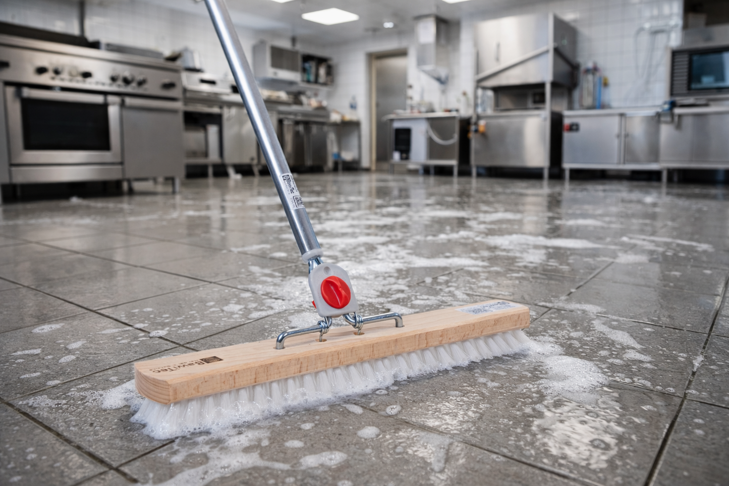 Schrubber 40cm Breite Polypropylen-weiß mit 4-Loch-Wechselsystem und Stiel Metallstiel 145cm Länge