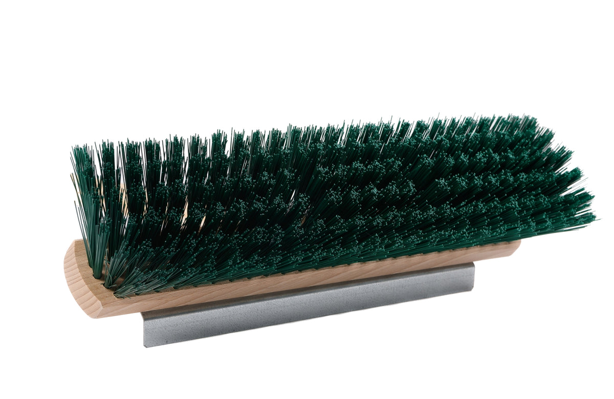 BawiTec Gartenbesen 40 cm mit Kratzleiste, grüne PET-Borsten