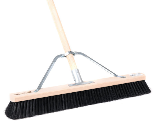 Professional hall broom, synthetic hair bristles, robust with handle stabilizer and wooden handle, large-capacity broom, industrial broom
